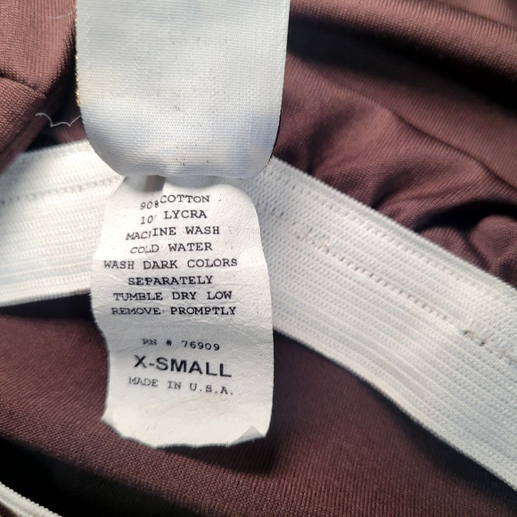 Lej Brown Womens active tank top with built in Bra - Picture 7 of 7